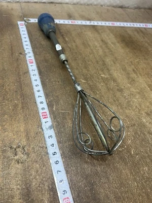 Batteur cuisine fouet Ustensile old tool outil ancien Réf n° 26/936 - Photo 1/4