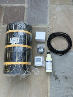 VARME ELEKTRISCHE FUSSBODENHEIZUNG KOMPLETTSET 10 QM UNBENUTZT IN VERPACKUNG