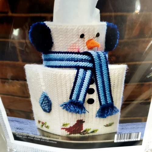 Mary Maxim Snowman Tissue Box Cover Plastic Canvas Kit - Picture 2 of 3