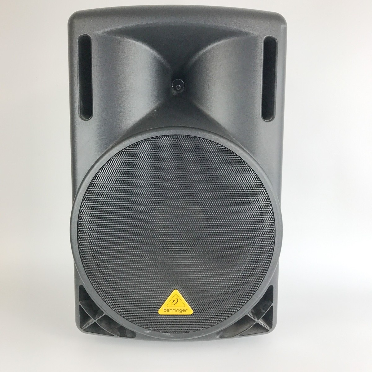 Behringer Eurolive B215D 550W 15 inch Powered Speaker Doesn't