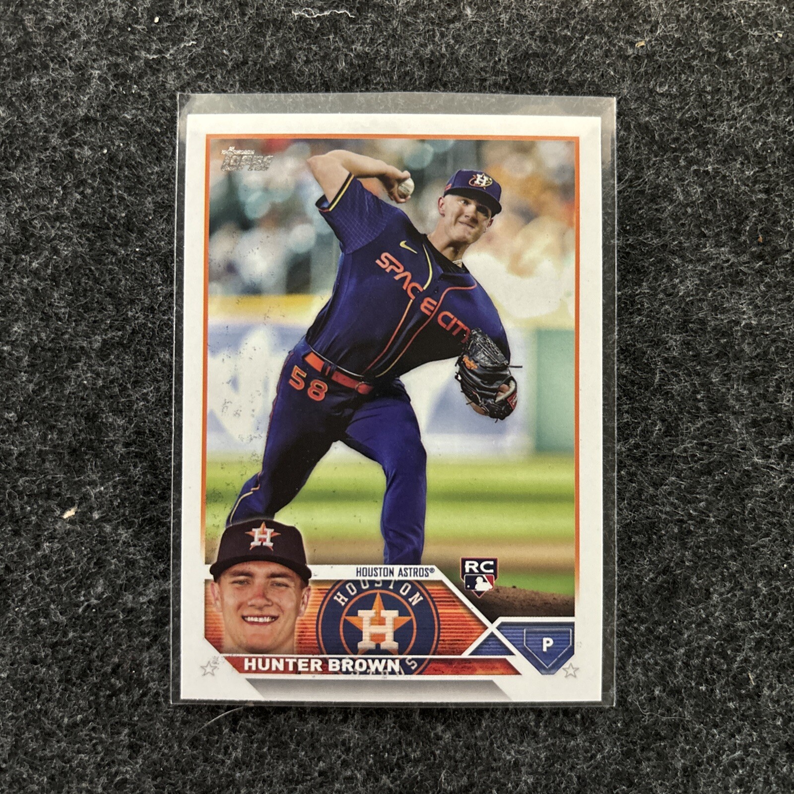 2023 Topps Hunter Brown Series 1 #111