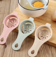 Egg Yolk Separator Kitchen Gadget Egg Whites Easy Divider Holder Tool Green New