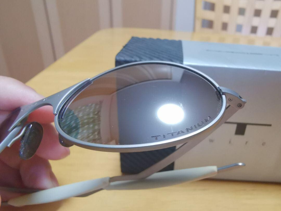Oakley T-wire Titanium Silver Sunglasses with Box | eBay