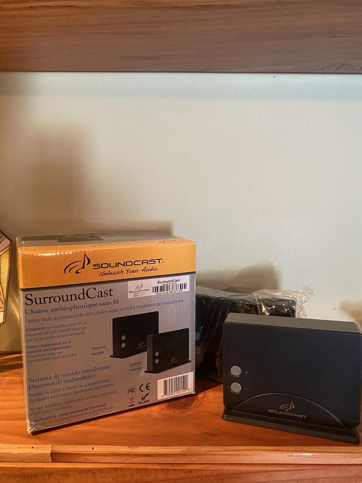 Kit de sonido envolvente inalámbrico Soundcast SurroundCast modelo SCS100 Foto 2 de 4