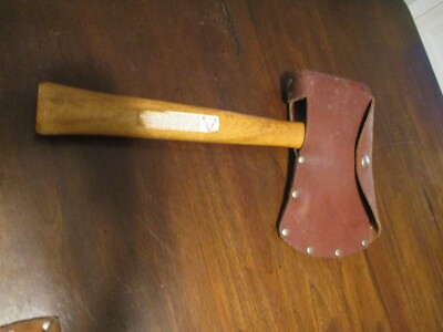 Vintage Original PLUMB 11-557 SH2 Genuine Hickory wood & leather sheath hatchet