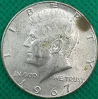 1967 Kennedy Half Dollar / 40% Silver US Coin / 50 Cent Piece(415e)