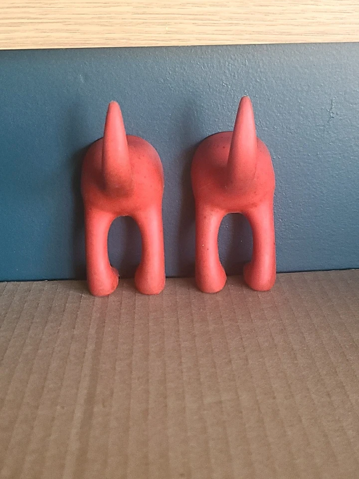 Juego de ganchos de pared IKEA para perros ROJOS Foto 2 de 4