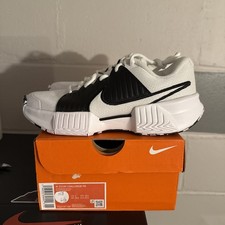 Women's Nike Zoom Challenge Pickleball sneaker White/Black FQ4155-100 NEW