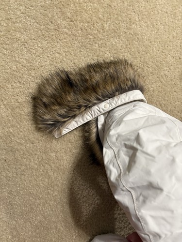 Size Medium - The North Face White Fur Jacket Sweater Hood - Picture 6 of 8