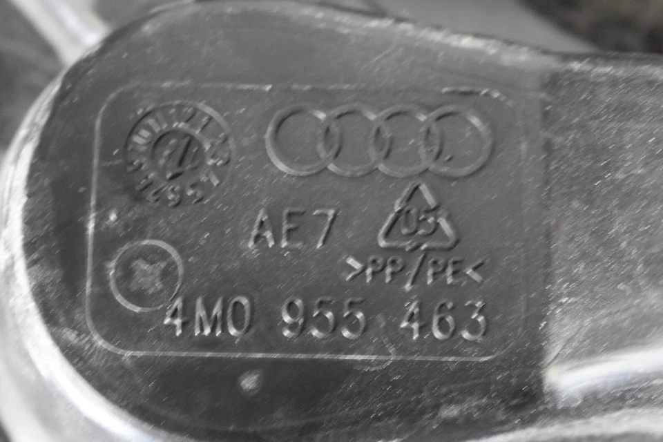 Tanque de depósito de agua Lamborghini Urus 2018 2019 2020 2021 4M0955452D Foto 4 de 4