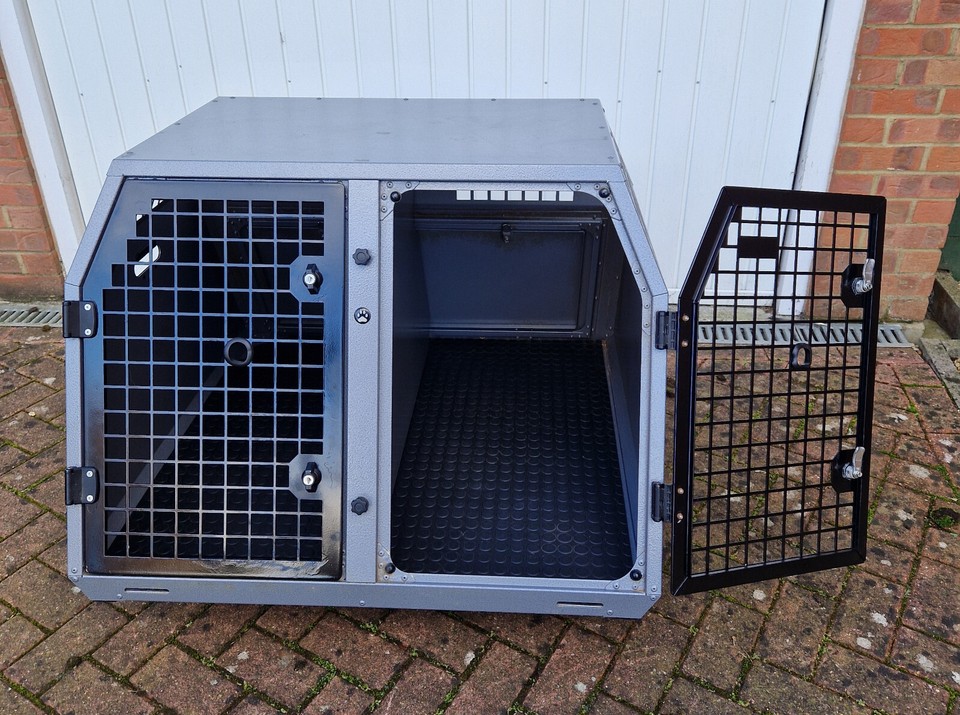 Trans K9 Double Dog Car Crate B17 (Now C17) eBay