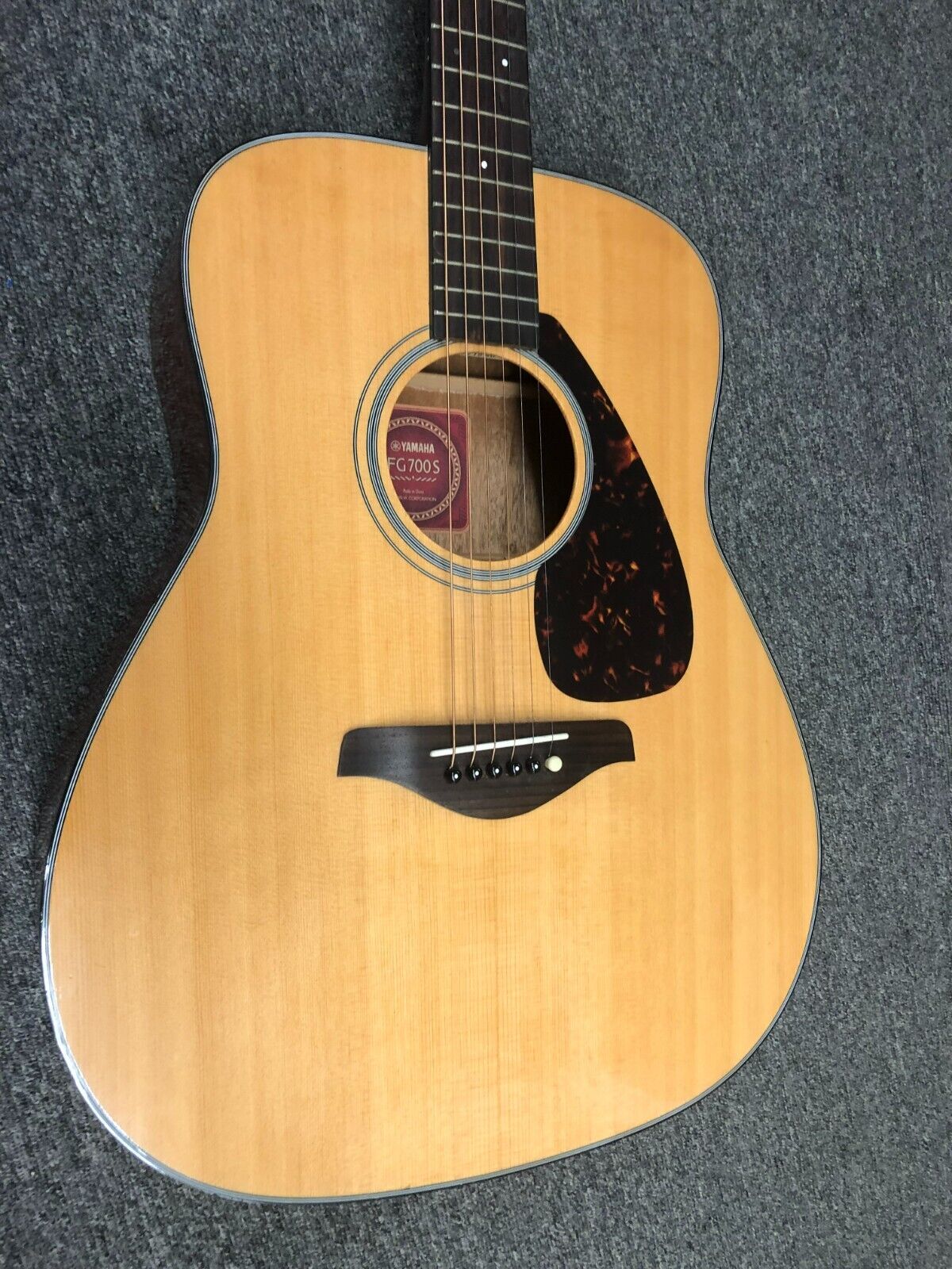 Yamaha FG 700S Acoustic Guitar L@@K