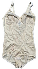 Vintage Wacoal Nude Elegance Minimizer Shaper Bodysuit Lace Shapewear 90 98