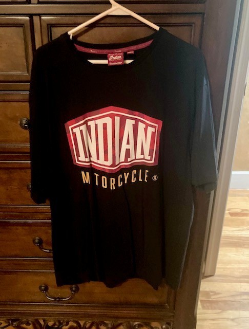 Indian Motorcycles Mens T Shirt XL Hexagon Graphic Classic Fit Black red camo