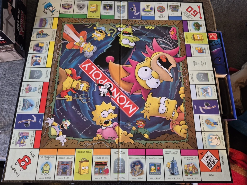 THE SIMPSONS TREE HOUSE OF HORROR Monopoly GLOW-IN-THE-DARK Board Game- Complete - Image 2 of 4