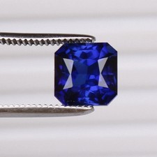 EGL Certified 4 Ct Natural Kashmiri Blue Sapphire Sparkling AAA Loose Gemstone
