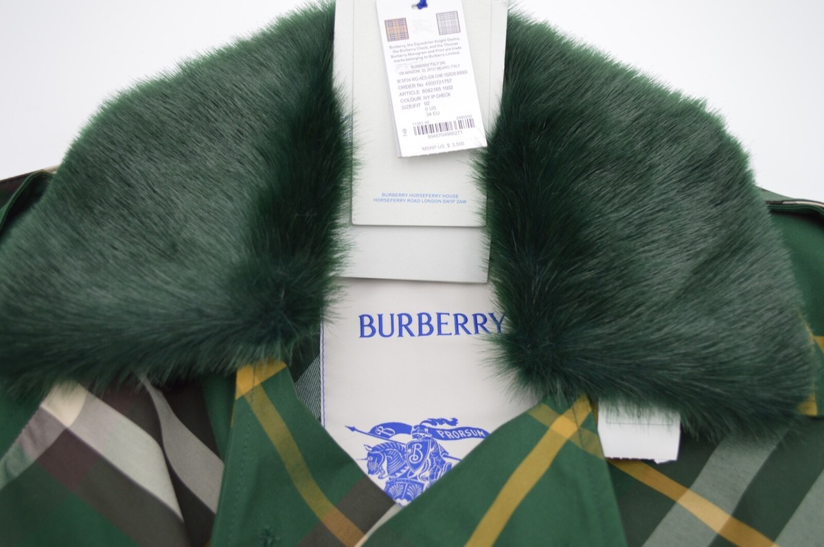 アウターその他 BURBERRY Women Outer 3019174 8113591 C2491 GREEN Check Lightweight Jacket in Sand - Women, Nylon | Burberry