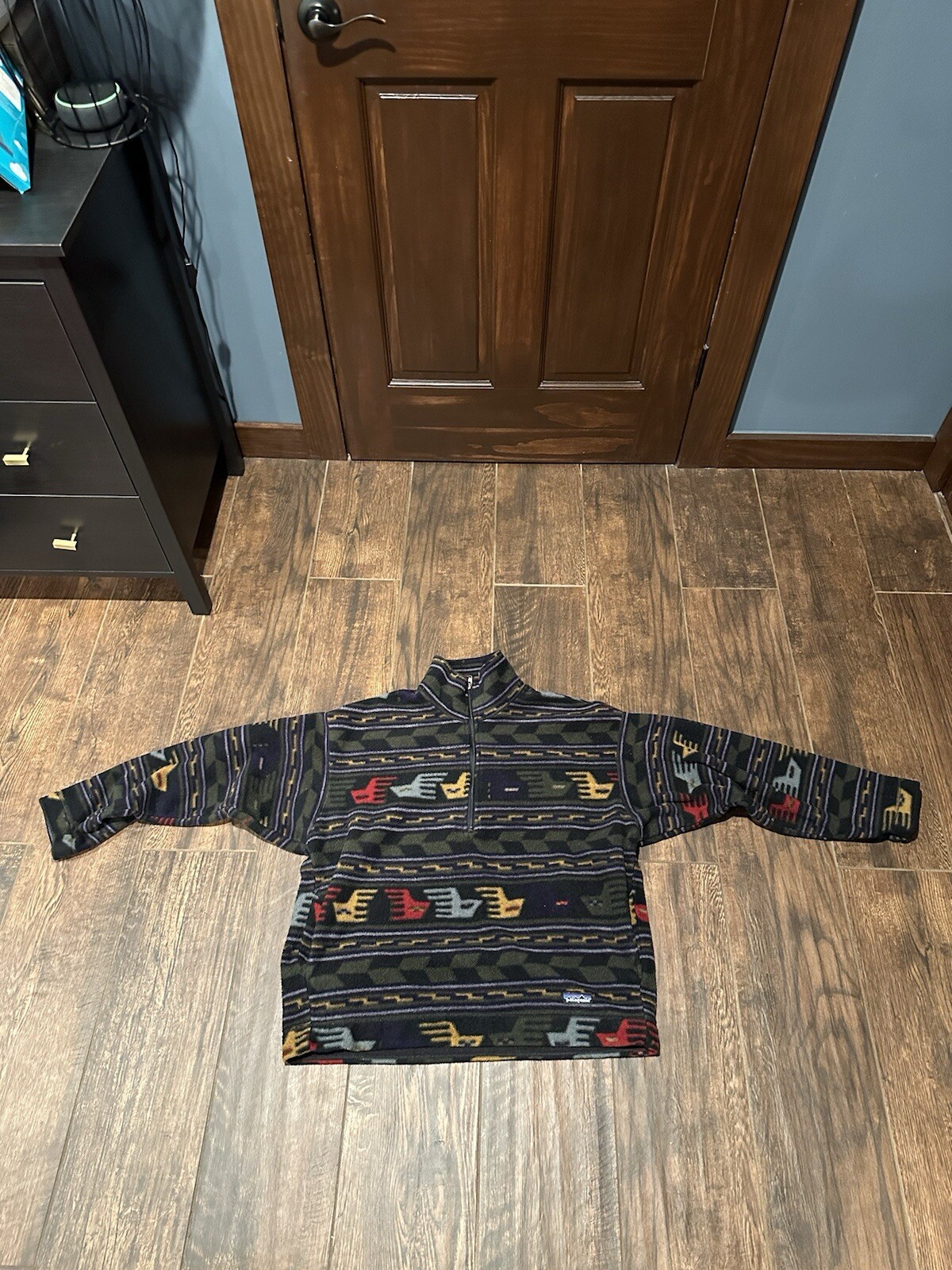 Picture 1 of 16