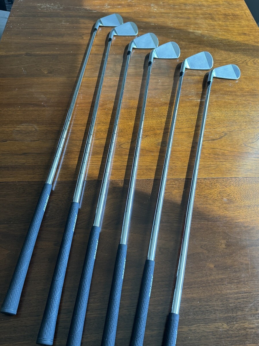 RomaRo Ray CX S20C Forged Irons 5-PW Stiff RH Excellent RomaRo Ray CX S20C Forged Irons 5-PW Stiff RH Excellent