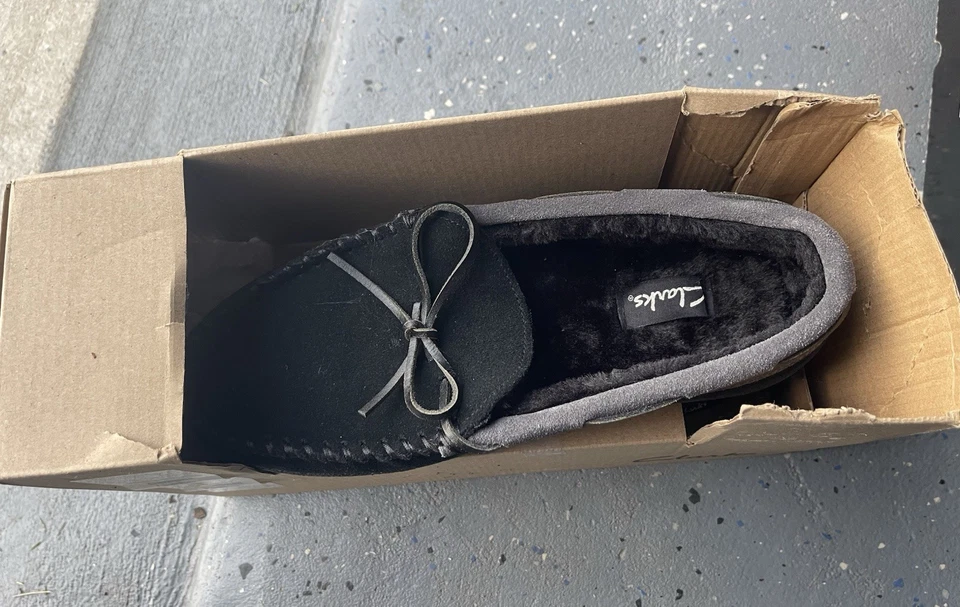 Nueva Zapatilla Clark’s Para Hombre Talla 9M Gamuza Sin usar, en caja Foto 2 de 2