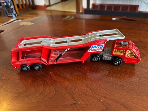 Vintage Matchbox Lesney Super Kings K-10 Car Transporter Semi Truck 1976 Red