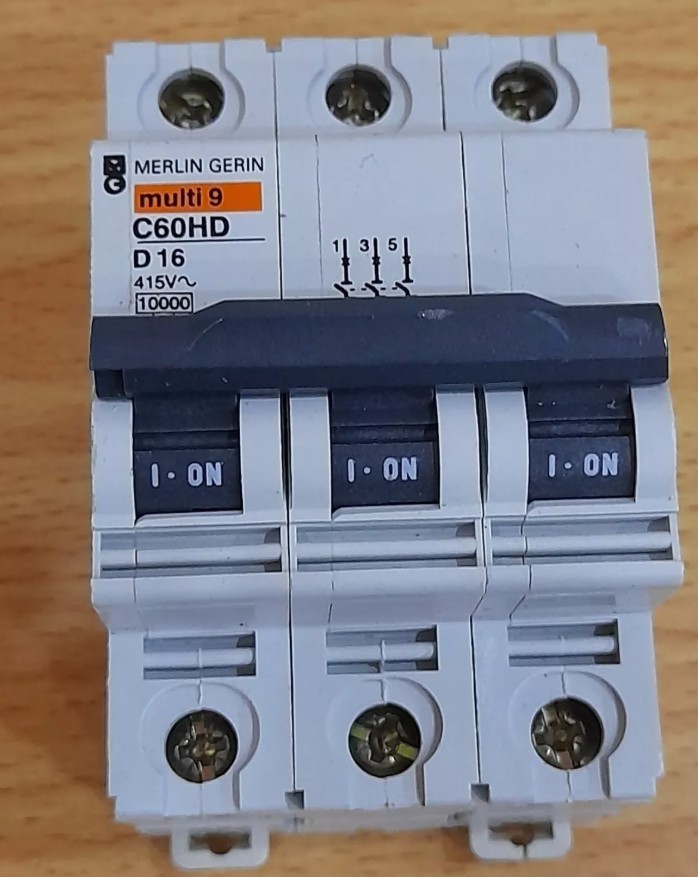 Merlin Gerin Multi 9 - C60HD316 - 16a Type D Triple Pole MCB