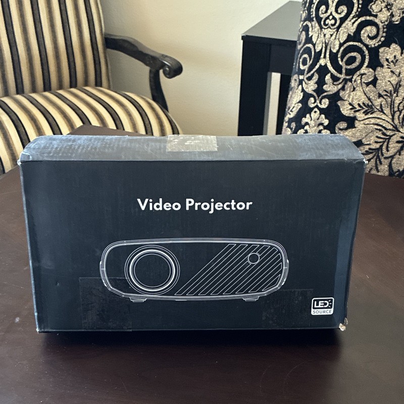 BL128-Mini LED Portable Projector 720p 1080p HDMI USB Remote Tripod White