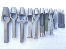 Lot ancien outil cordonnier emporte pièce  outillage bourrelier fer estampillé 