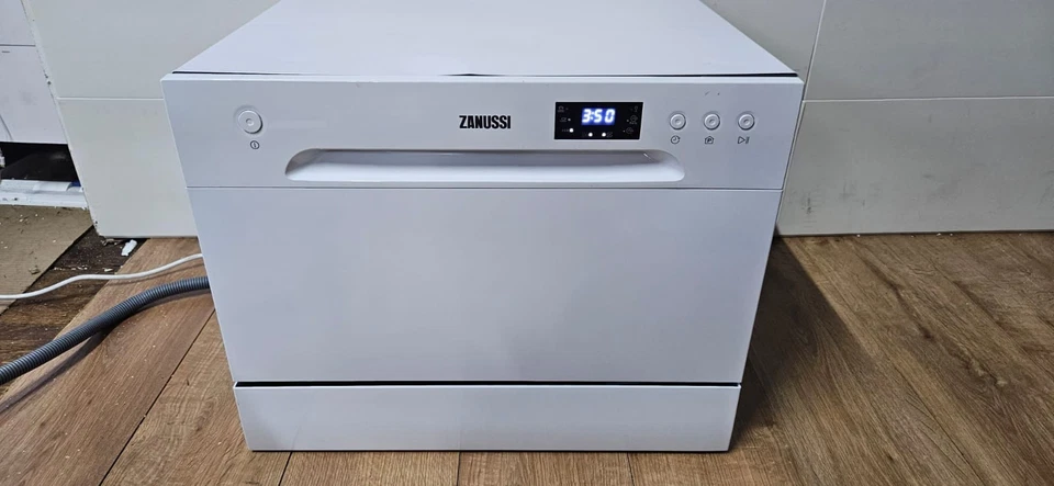 Zanussi ZDM17301WA 6 Place Freestanding Table Top Dishwasher White R:34 RRP £399 - Image 4 of 4