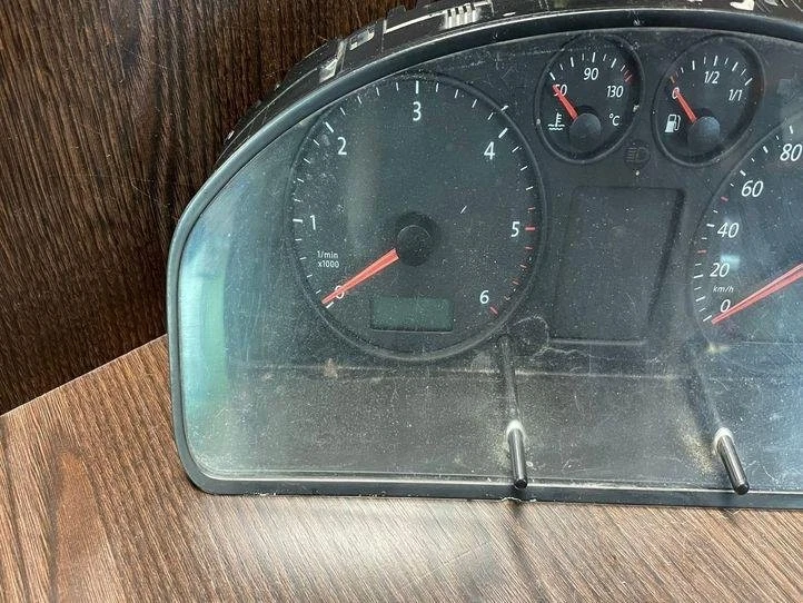 VW TRANSPORTER V T5 Minibus / passenger Kombiinstrument 88311346 2.50 27328413 - Bild 4 von 4