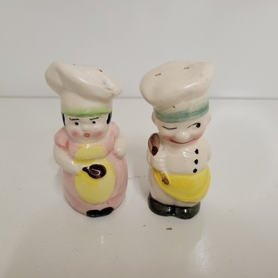 Vintage Winking Man and Woman Chefs Bakers Salt & Pepper Shakers MCM Japan