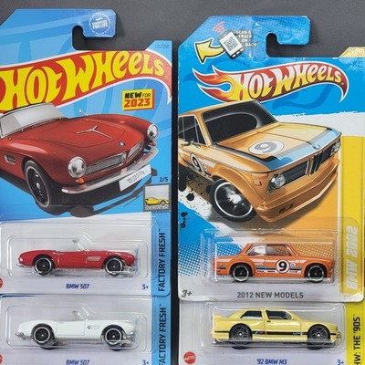 Hot Wheels BMW Lot of 4 - 1992 BMW M3, BMW 507 RED WHITE Diecast Model