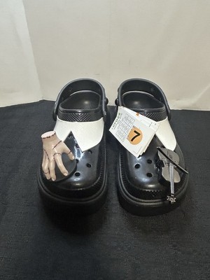 Crocs Wednesday Stomp Clog Black White NWT Womens 7 Mens 5 w/ Charms