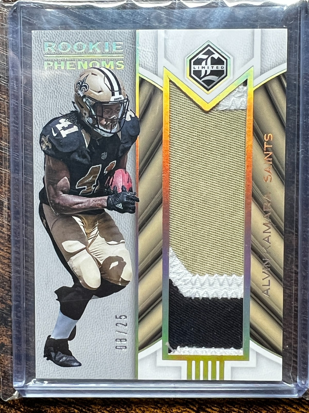 Alvin Kamara Panini Limited Rookie Phenoms Jerseys #AK Gold Spotlight