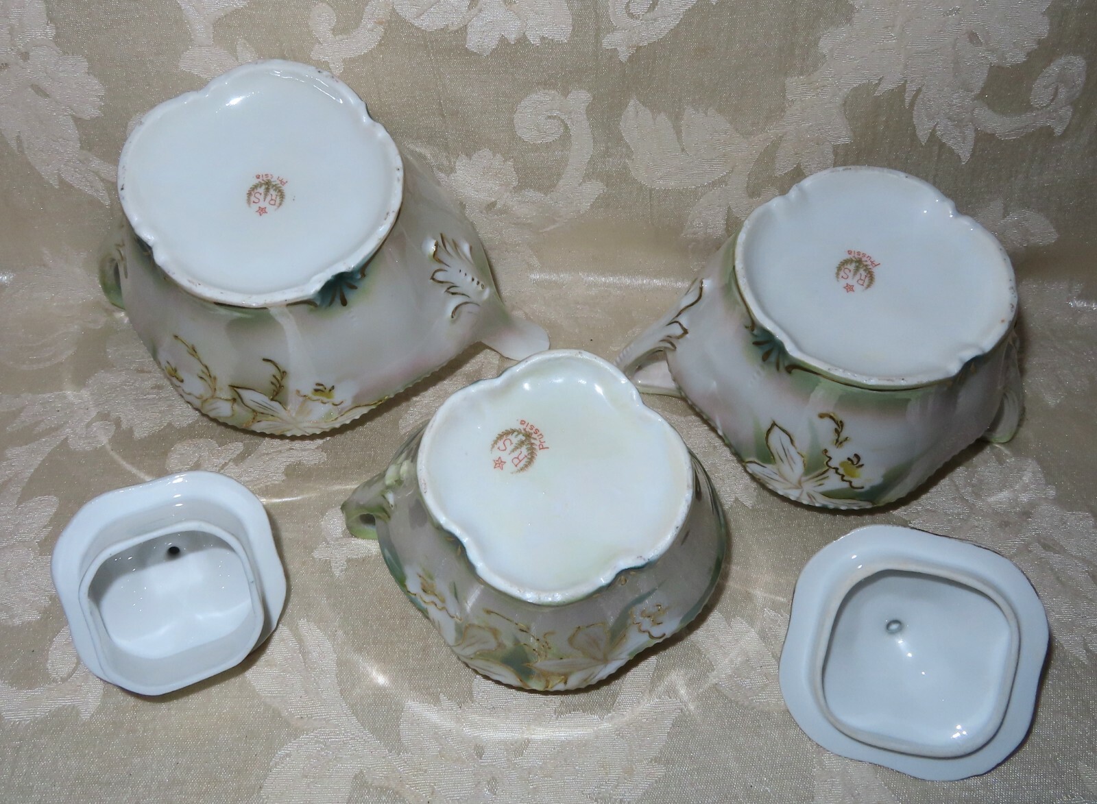 как выглядит Antique RS Prussia Tea Set in Rare White Daffodil Design in Gorgeous Colors фото