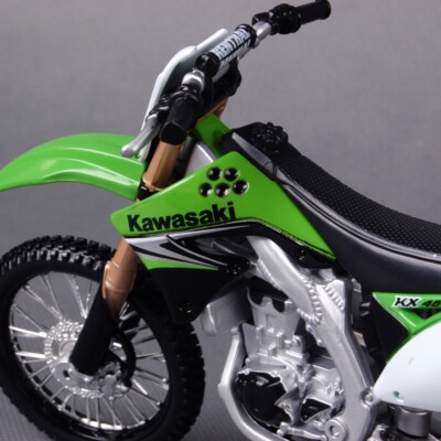 Modellino Moto Kawasaki KX 450F Maisto Scala 1:12 - Con Cavalletto, Parti In Metallo E Plastica - Foto 10