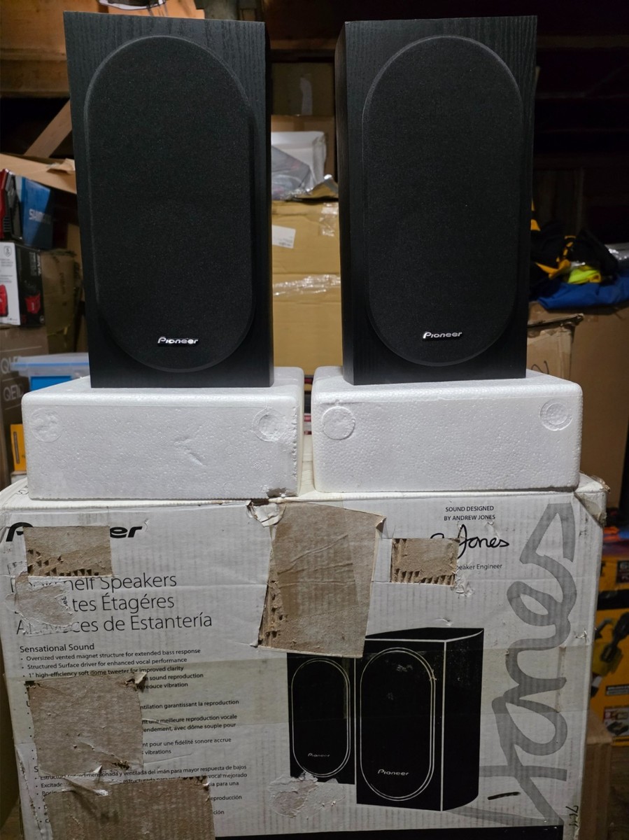 Pioneer SP-BS22-LR Andrew Jones Designed Bookshelf Loudspeaker for