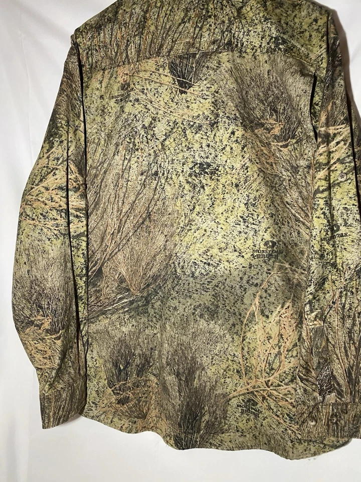 Men’s camouflage long sleeve shirt - Image 3 of 4