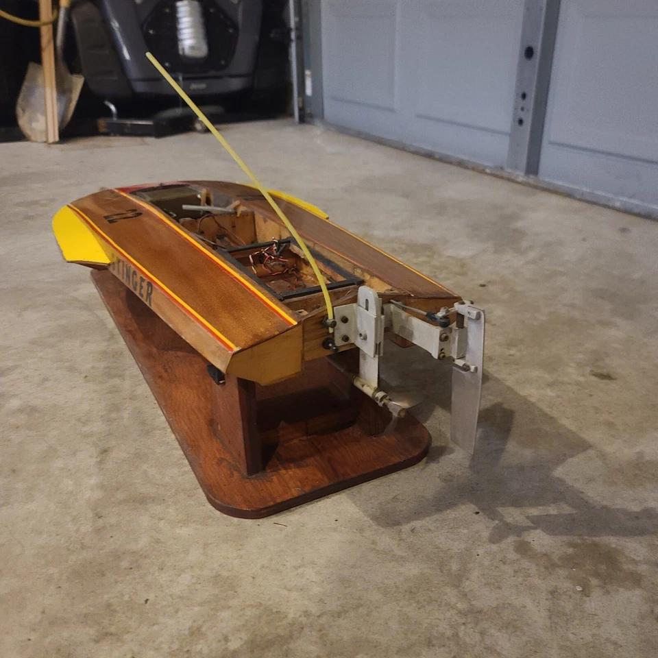 VINTAGE Hand Crafted 30" Nitro RC Boat Hull W/Driveline  - Image 2 of 4