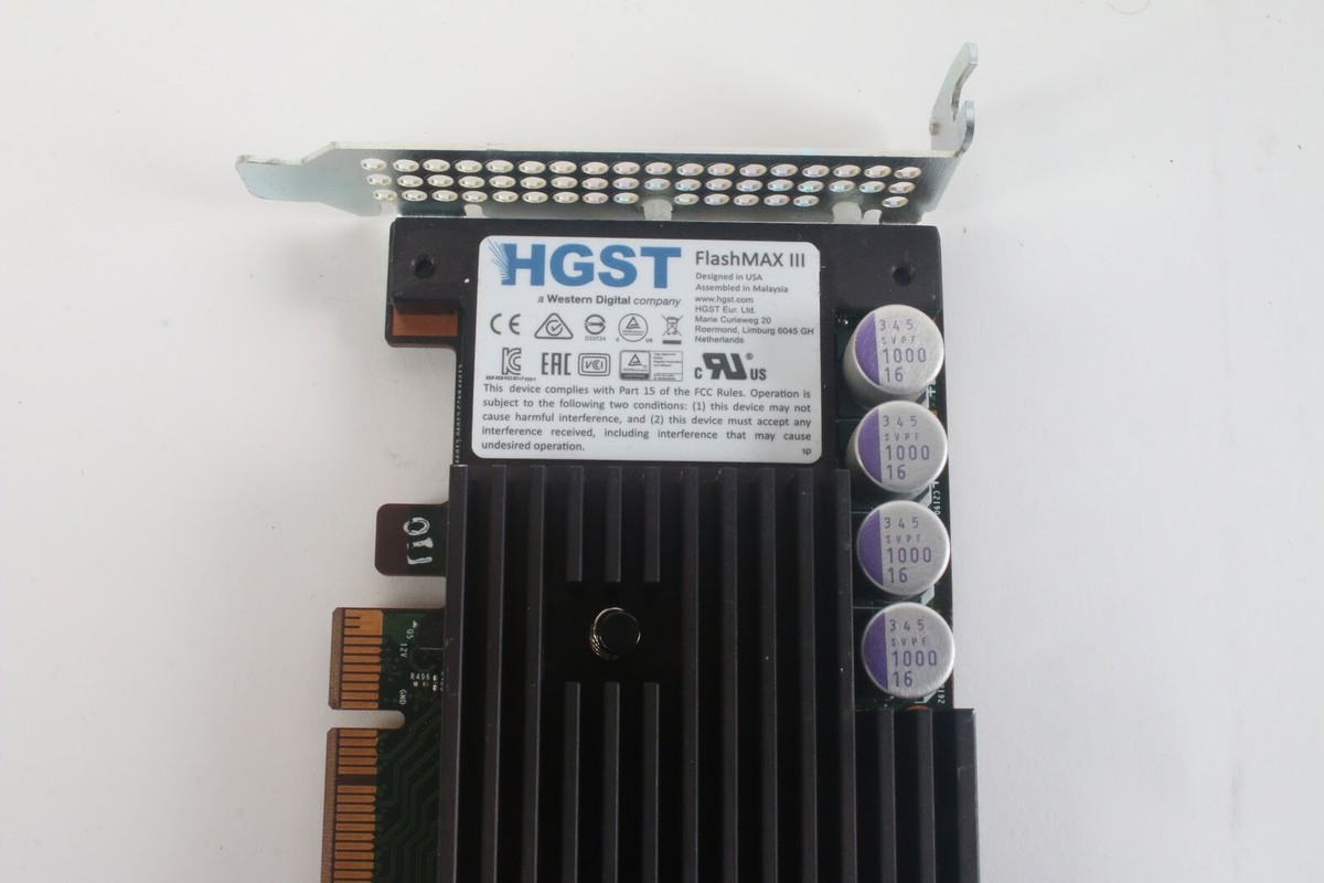 HGST FlashMAX III SSD Interno 1.10 TB - Grado A - Leggermente Usato