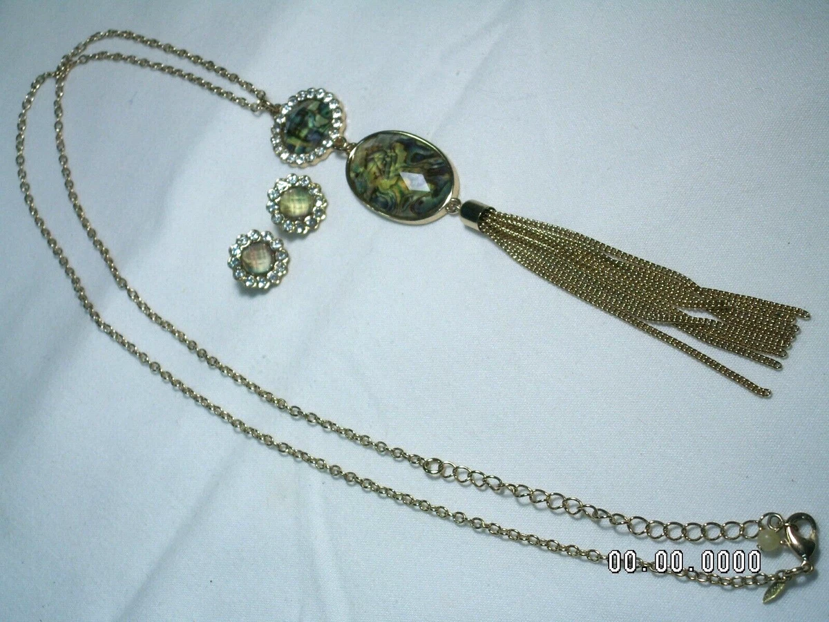 Parure en graines naturelles des Antilles avec collier et boucles d