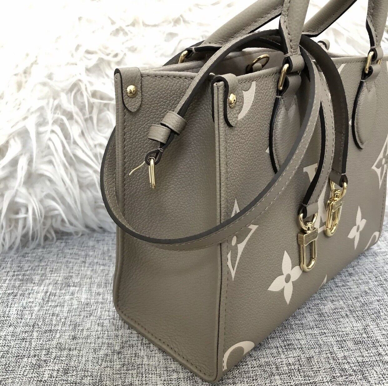 Louis Vuitton Black/Cream WB! 'Onthego PM' Micro Tote W/Strap