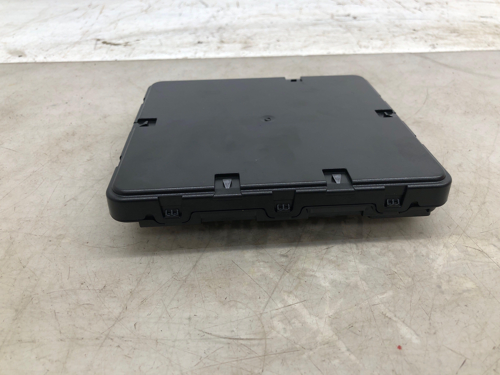 2016-2020 BENTLEY BENTATGA COMFORT SYSTEM BODY CONTROL MODULE UNIT 8W0907064DD