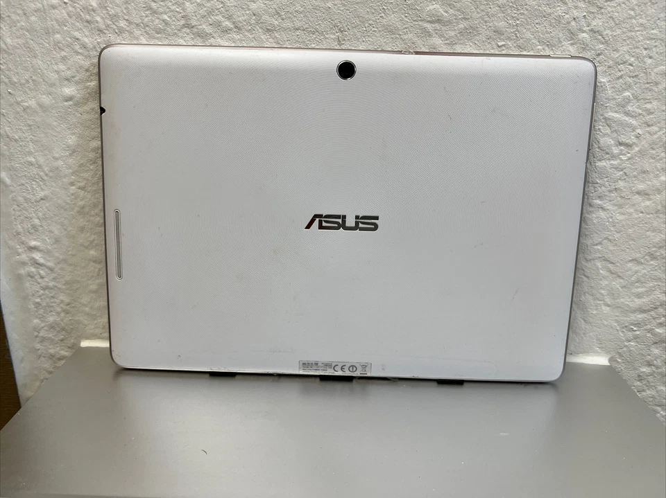 Asus Transformer Pad TF300T 10.1 Zoll Tablet Weiß Defekt Ersatzteilträger - Bild 2 von 2