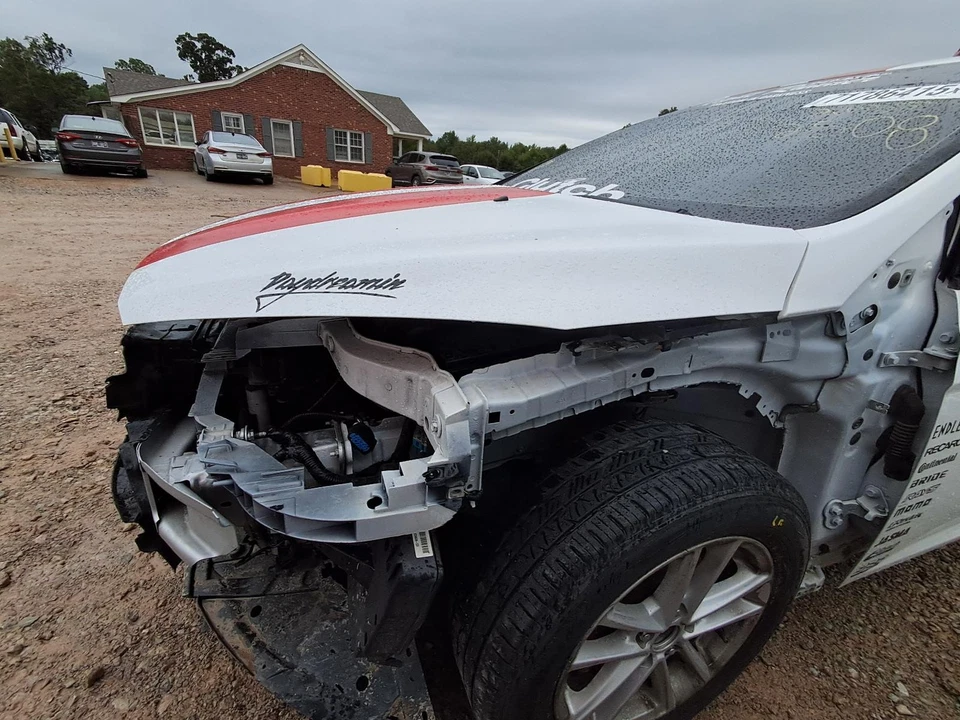 Used Radiator Shutter Assembly fits: 2018 Ford Focus  Grade A Foto 2 de 4