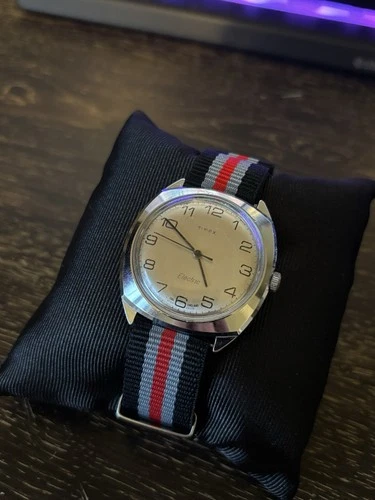 Vintage Timex Men’s Watch TESTED, New Battery, New Strap