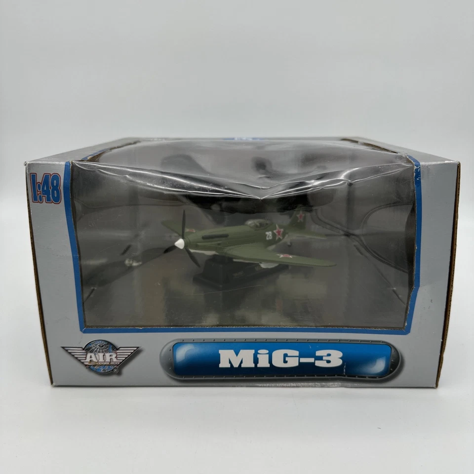 Yat Ming Air Signature Mig-3 1:48 Scale Diecast Airplane Aircraft - Image 3 of 4