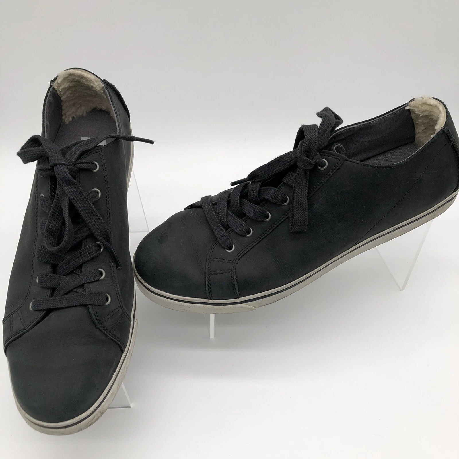 UGG Men's Size 13 Black Suede Genuine Shearling Vanowen Sneaker 1009283