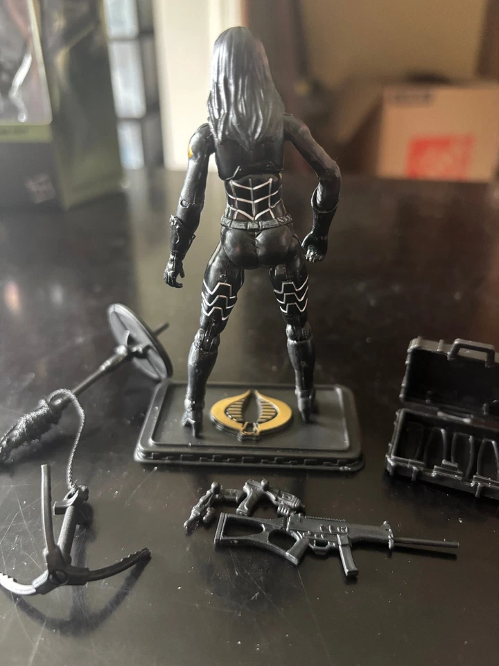 GI Joe 3.75” 50th Social Clash Baroness Completo Foto 2 de 2