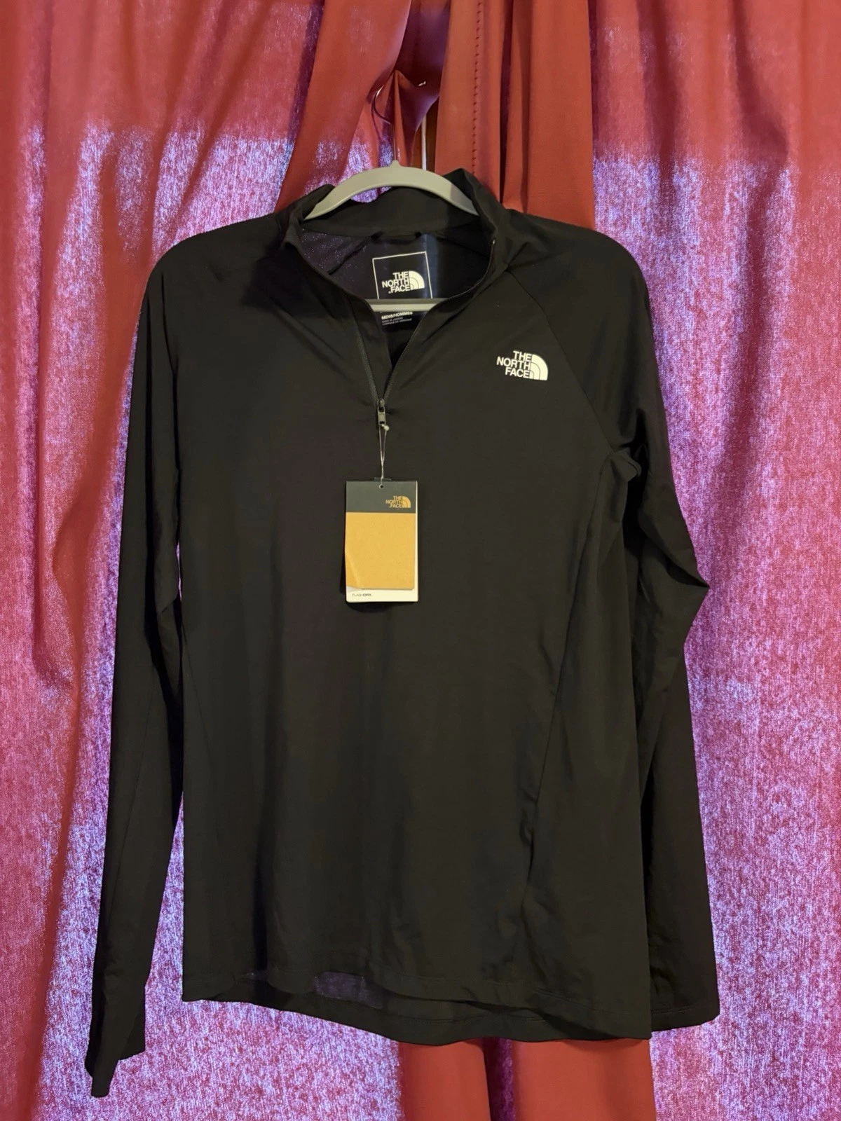 North Face black Wander 1/4 zip up pullover shirt men’s size small NF0A5371JK3 S
Opens in a new wind